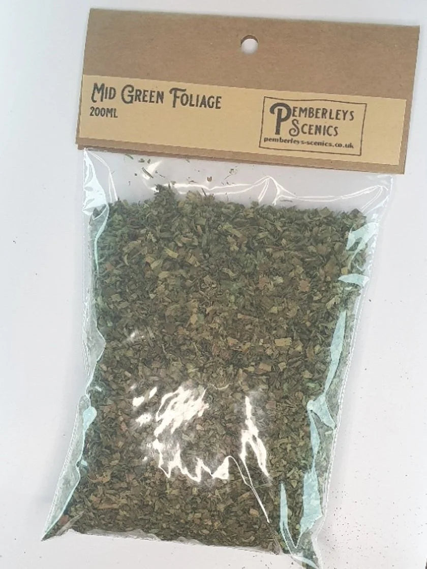 Mid Green Foliage (200ml)