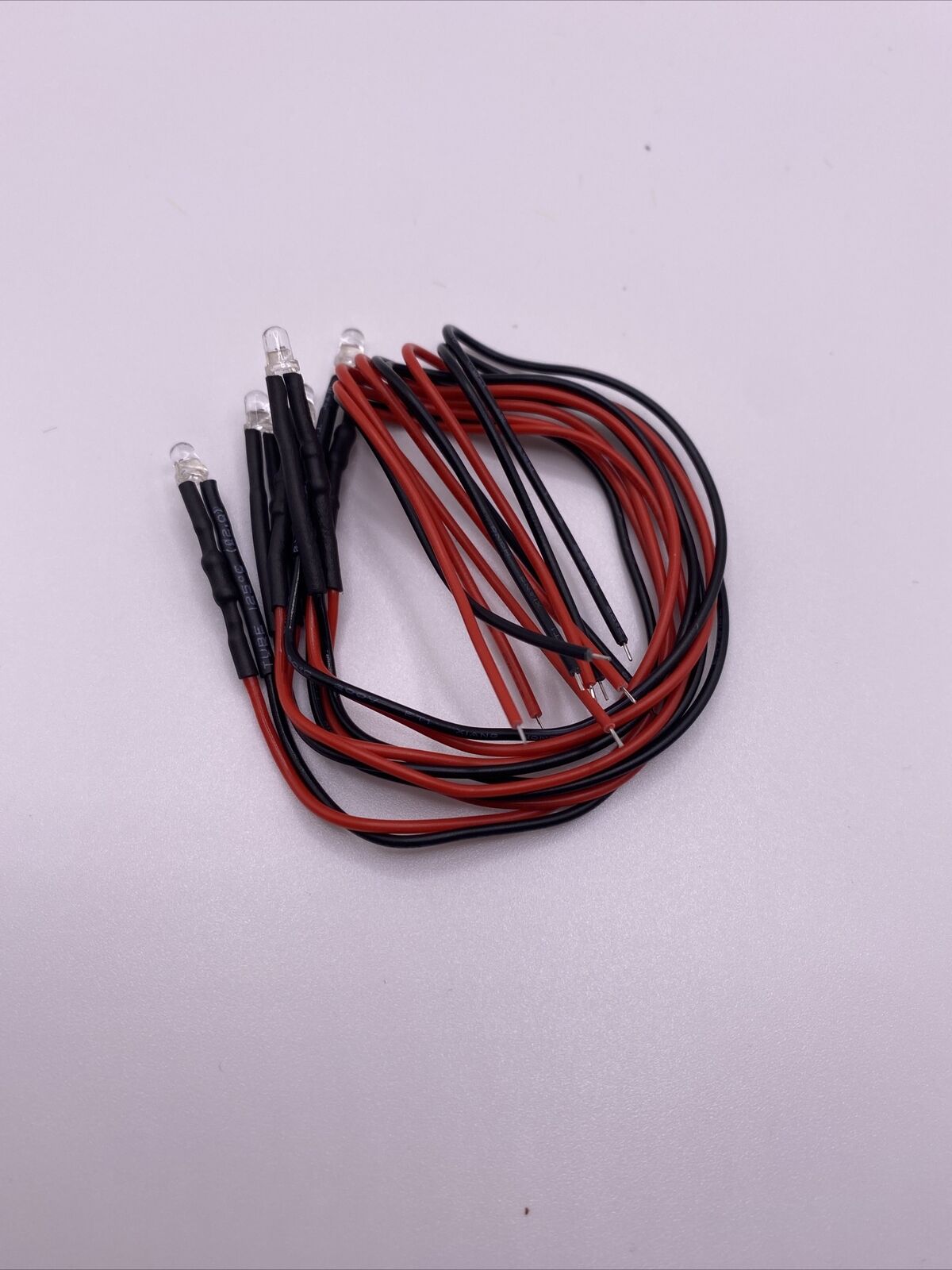 MAWSON MODELS: Flashing 12V LED's 3mm (5 Pack)