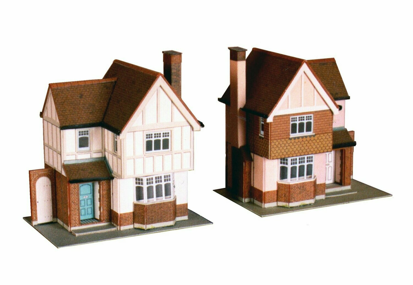 SUPERQUICK: Two Detached Houses B32