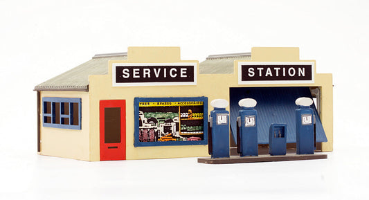 DAPOL: Petrol Station (Kit) C032