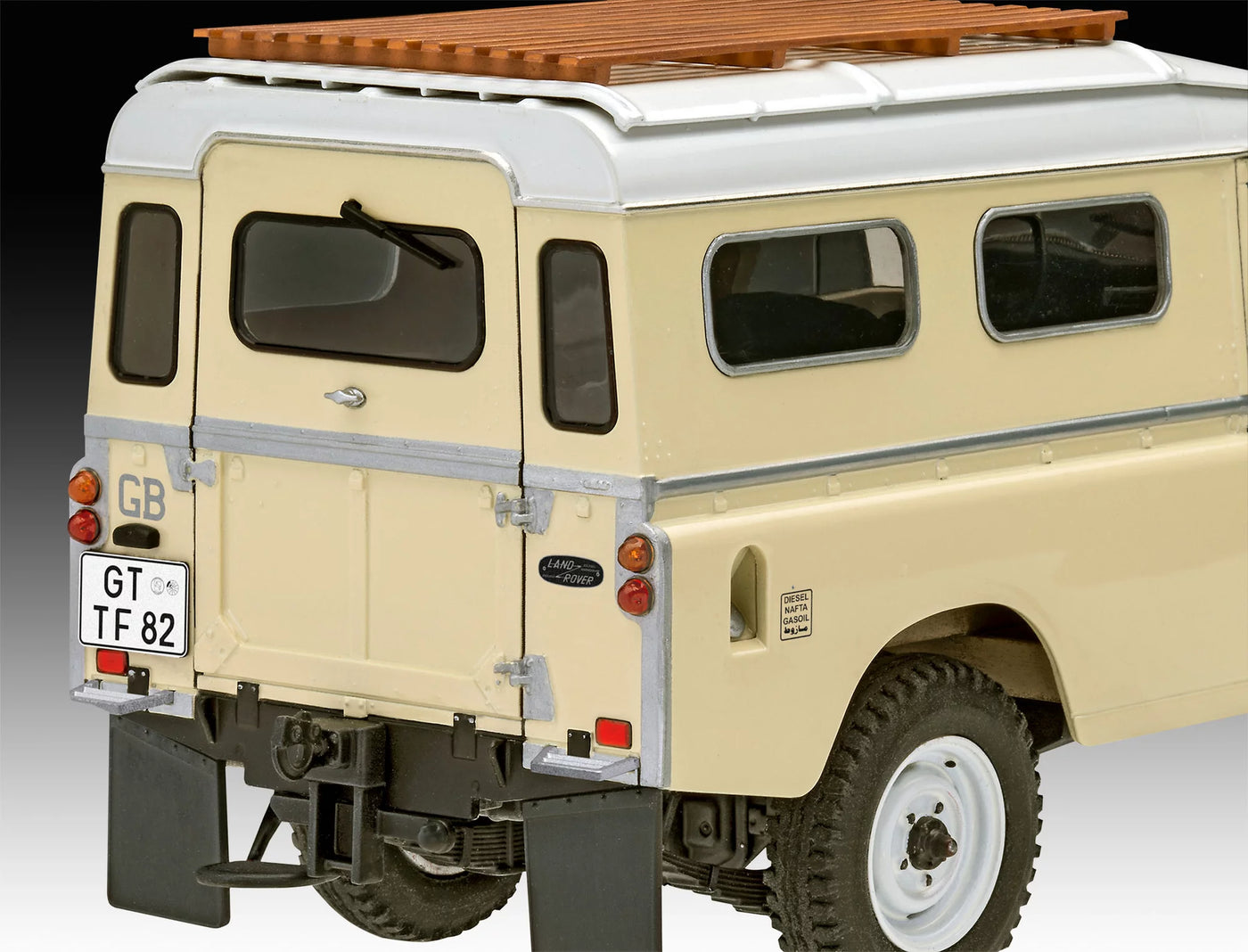 07056 Land Rover Series III LWB Model Kit