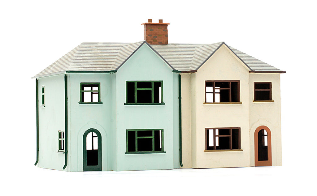 DAPOL: Pair of Semi-Detached Houses (Kit) C057